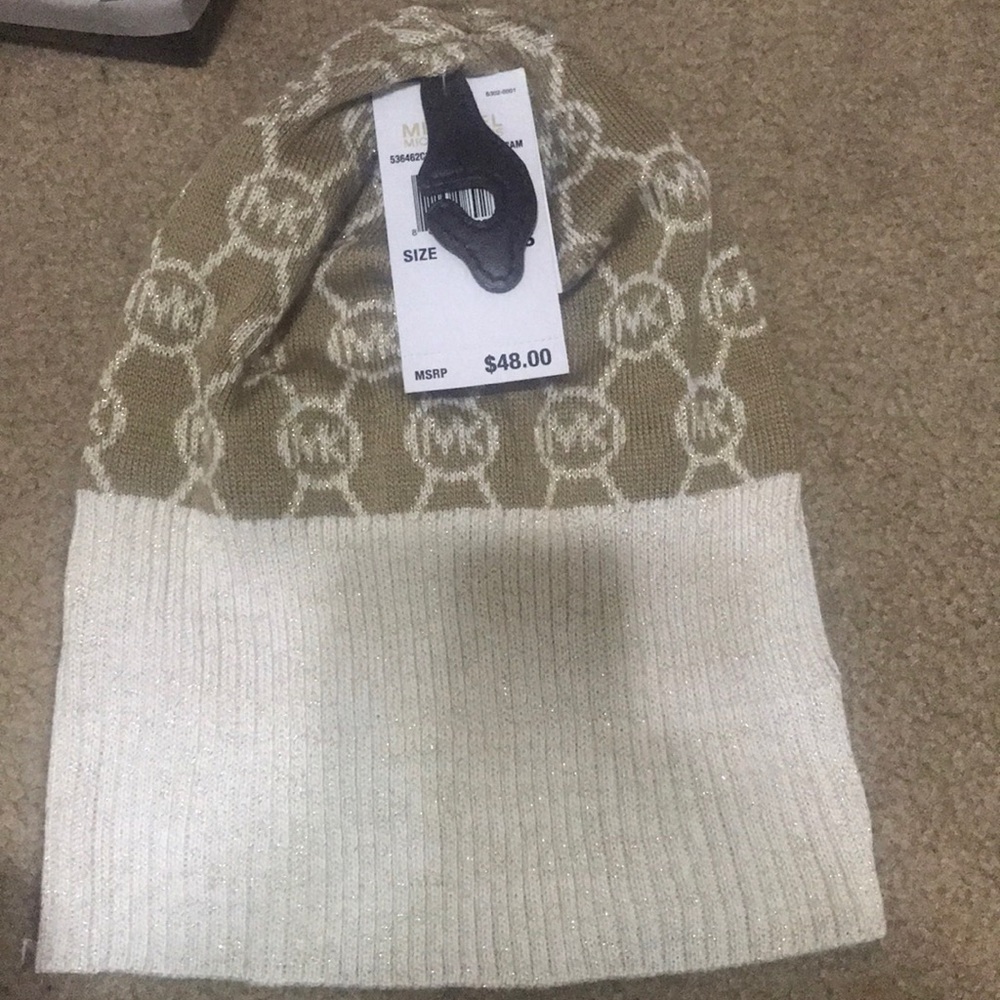 Michael kors hat